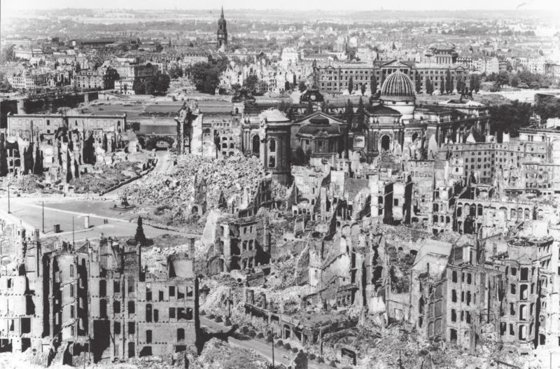 Foto vom verbombten Dresden 1945